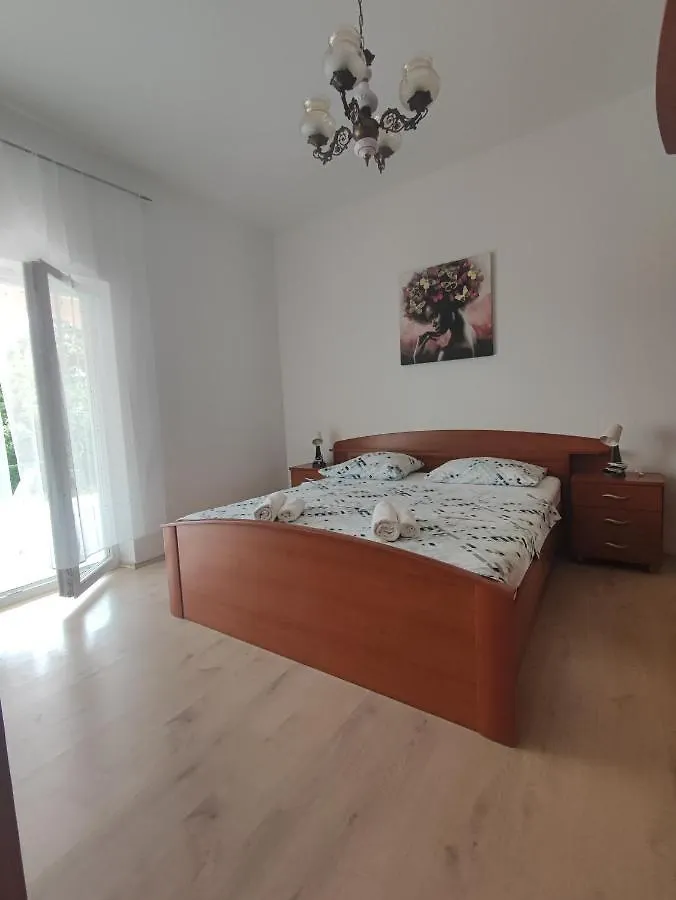 Apartmani M& I Trogir Croatia